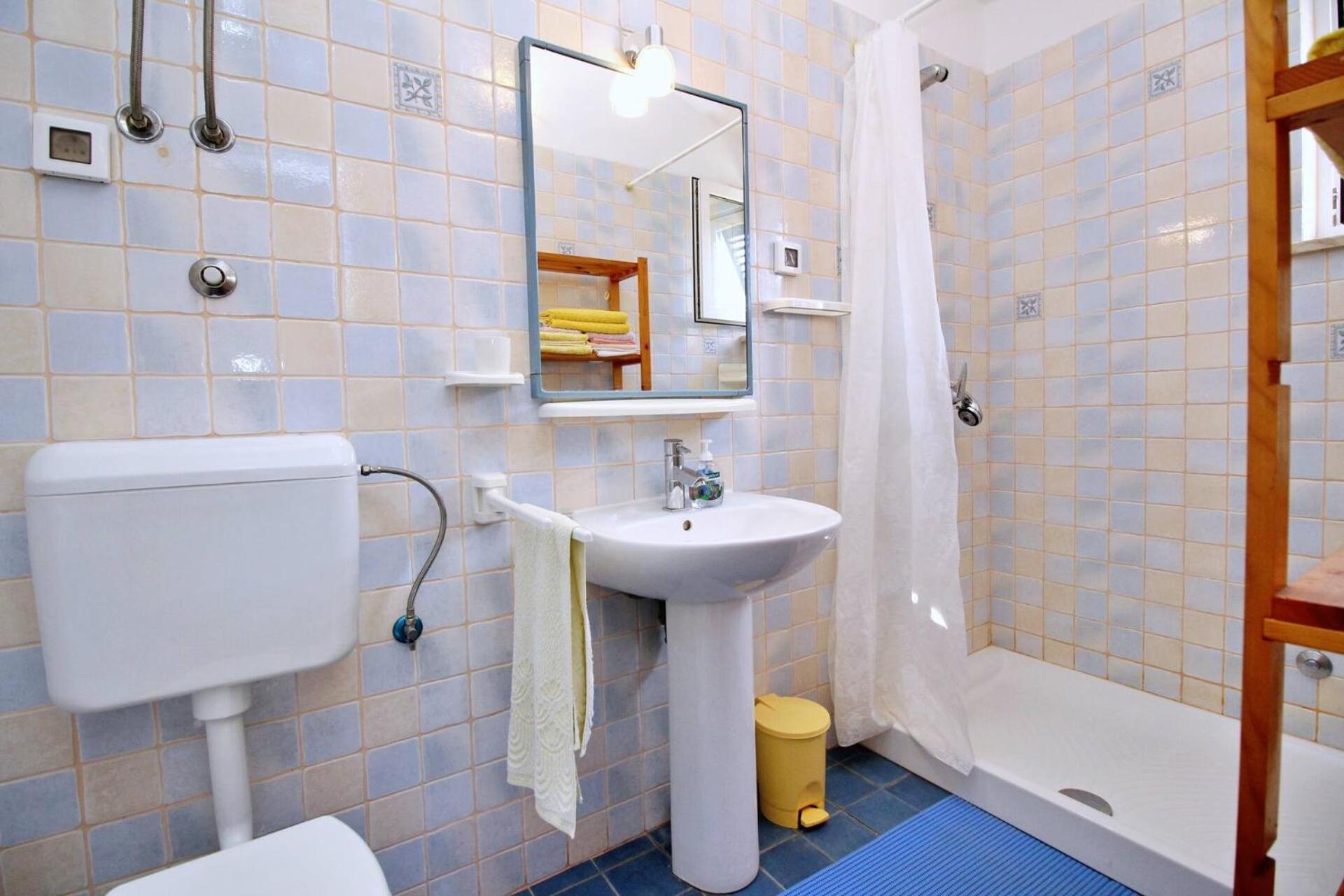 Apartment Bujas Silo  Ngoại thất bức ảnh